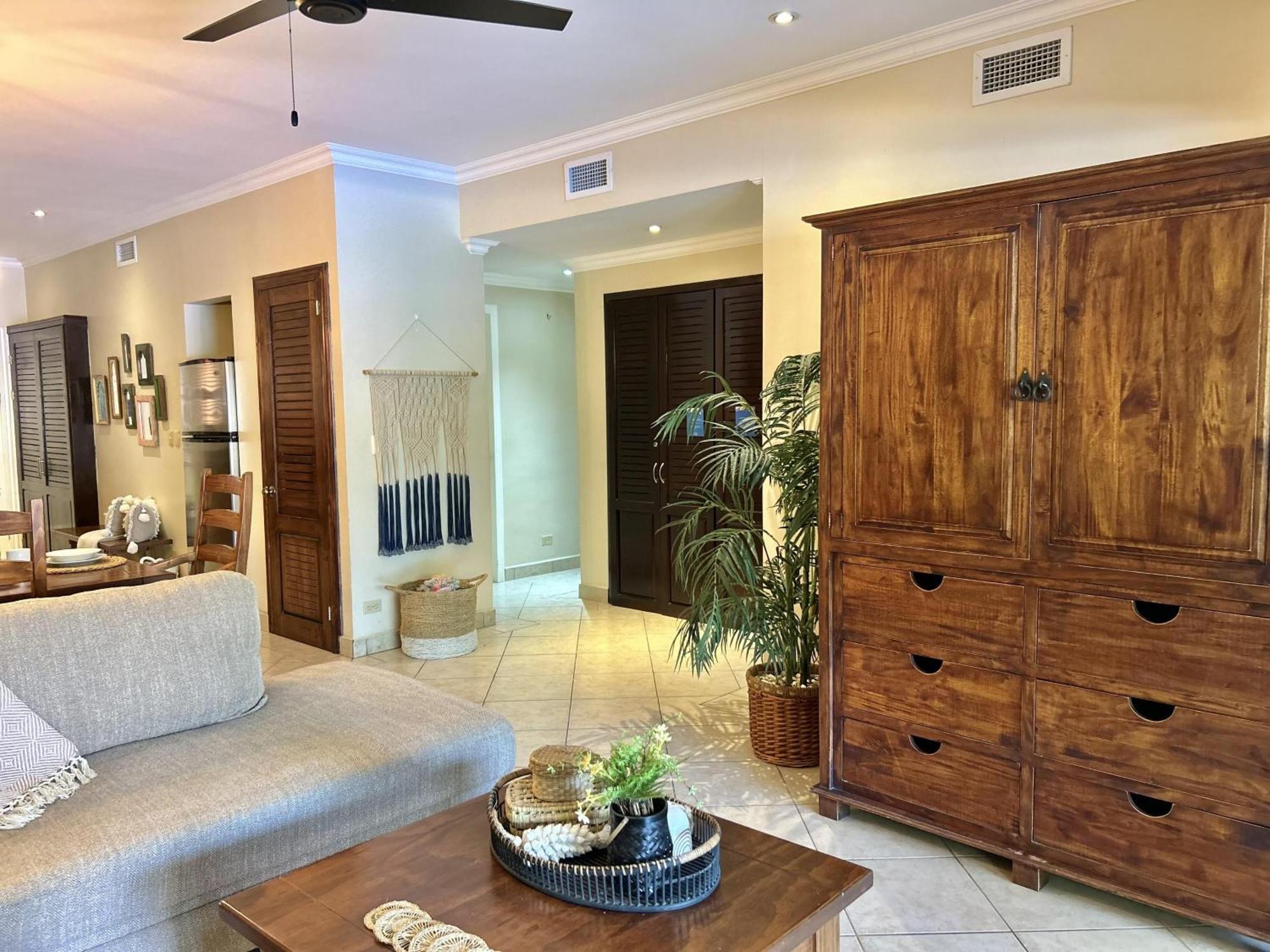Sunrise 1- 3 Bedroom Poolside Condo ตามารินโด ภายนอก รูปภาพ